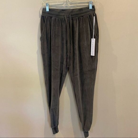 Young fabulous & broke sweat pants - Picture 3 of 5